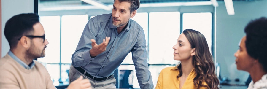 CRM für Agenturen: Die besten Tools im Vergleich (2026) img