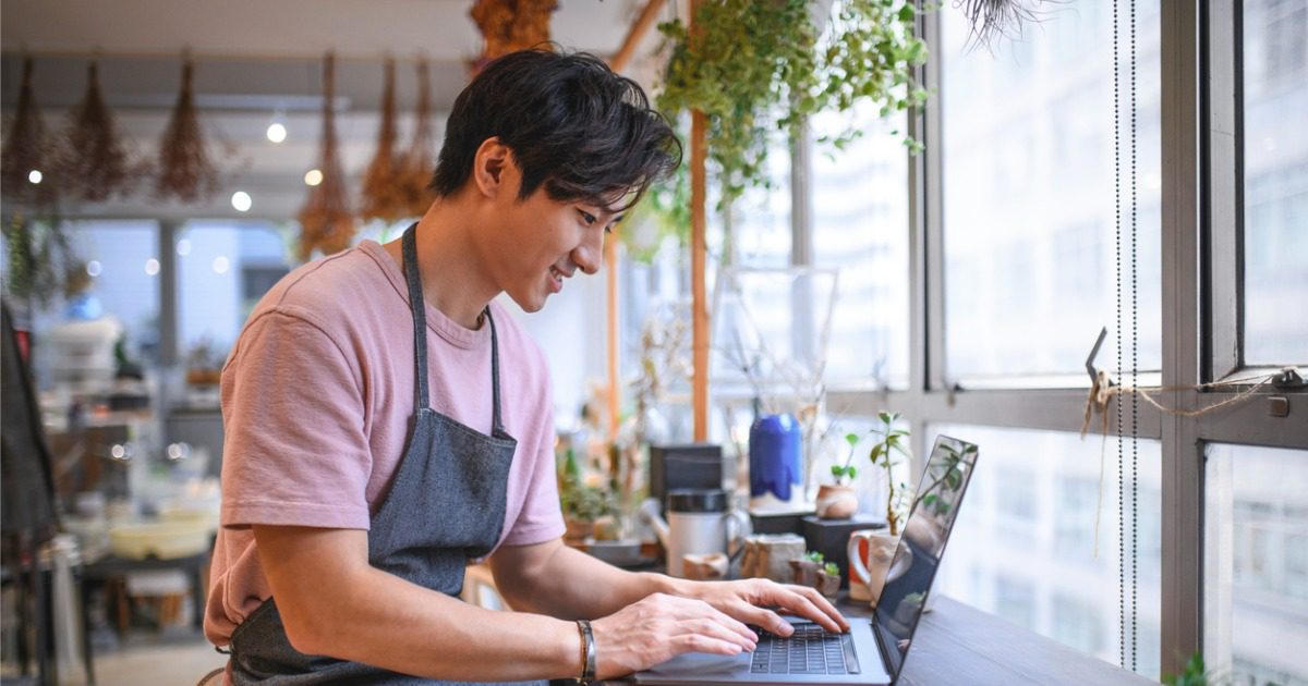 Email Sender Reputation Guide: How to Check and Improve Your Email Sender Score img